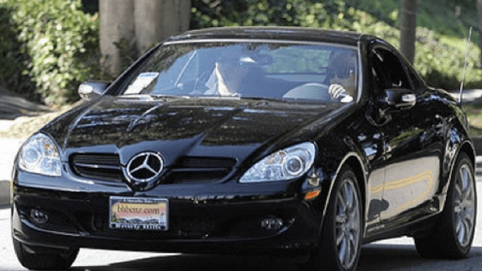 Britney Spears in her Mercedes Benz