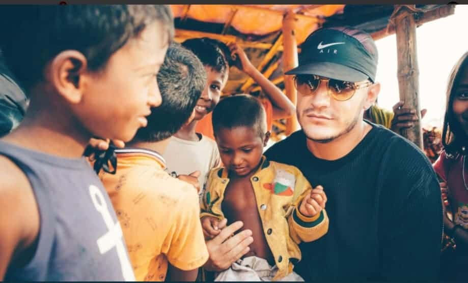 dj-snake-with-the-victim- kids-after donation