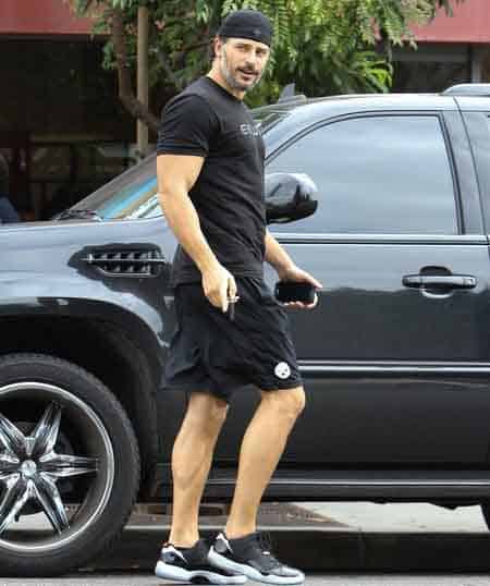 Joe Manganiello with his car