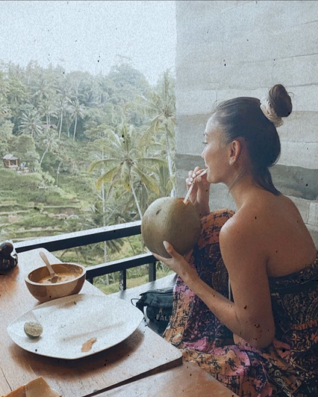 Agnes Monica enjoying in Bali