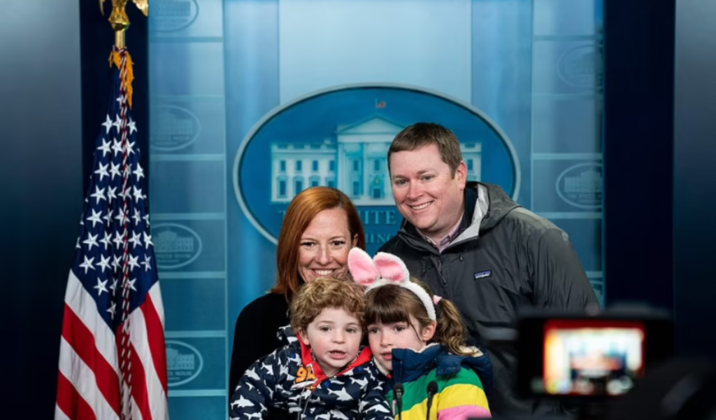 Jen Psaki with her husband and two children 