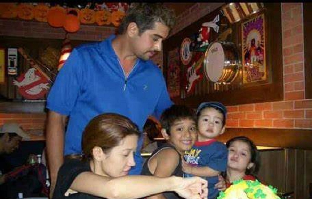 Ian Veneracion and Pam Gallardo are blessed with three wonderful children.