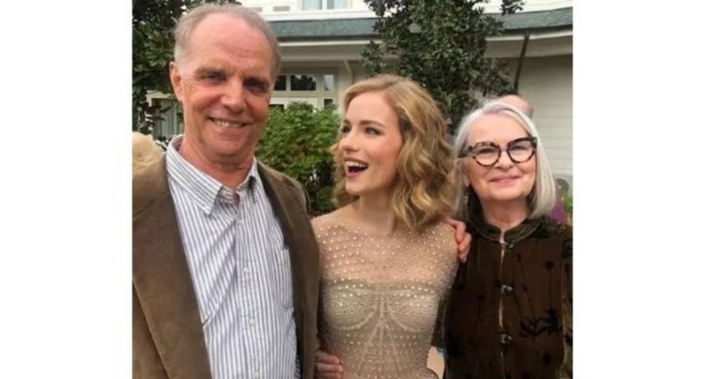 Willa Fitzgerald Related To Ruth From Ozark? 