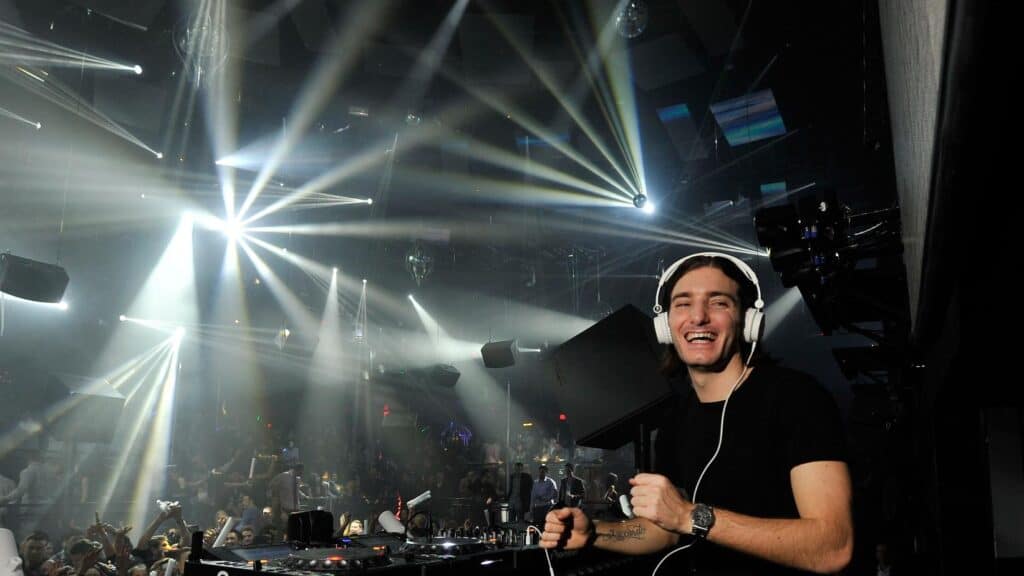 Alesso playing on the stage.