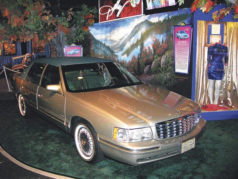 Cadillac D'Elegance parking