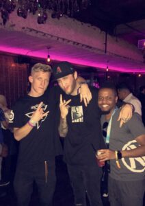 Banks in a night club with Turner Tenney a.k.a. Tfue