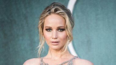 Jennifer Lawrence Net Worth: Lifestyle & Career [2026 Update]