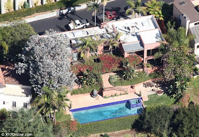 Kristen Stewart's beautiful mansion, worth $2.2 million.