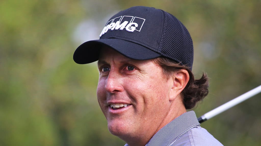 Phil-Mickelson-richest-golfer-in-the-world