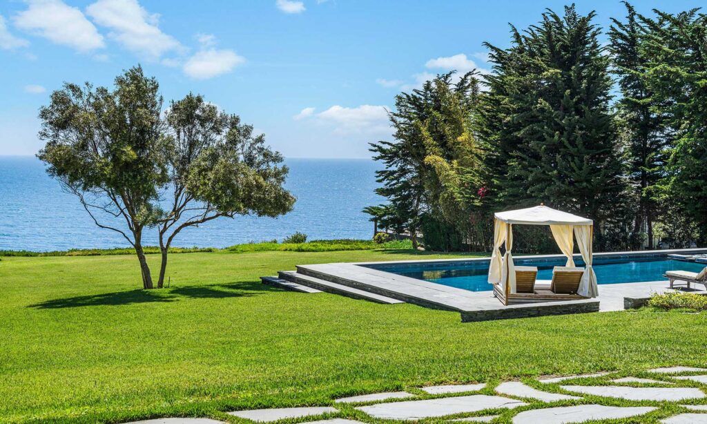 Shaun White's oceanfront view house in Malibu