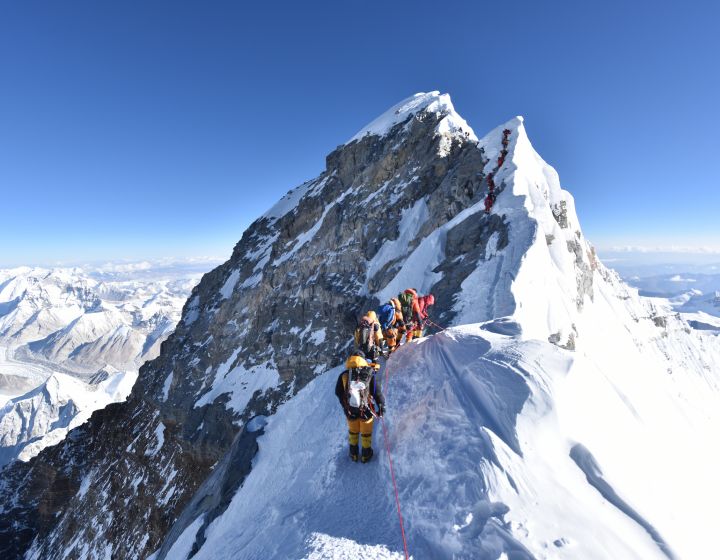 Mountain-Guiding-At-Mt.-Everest
