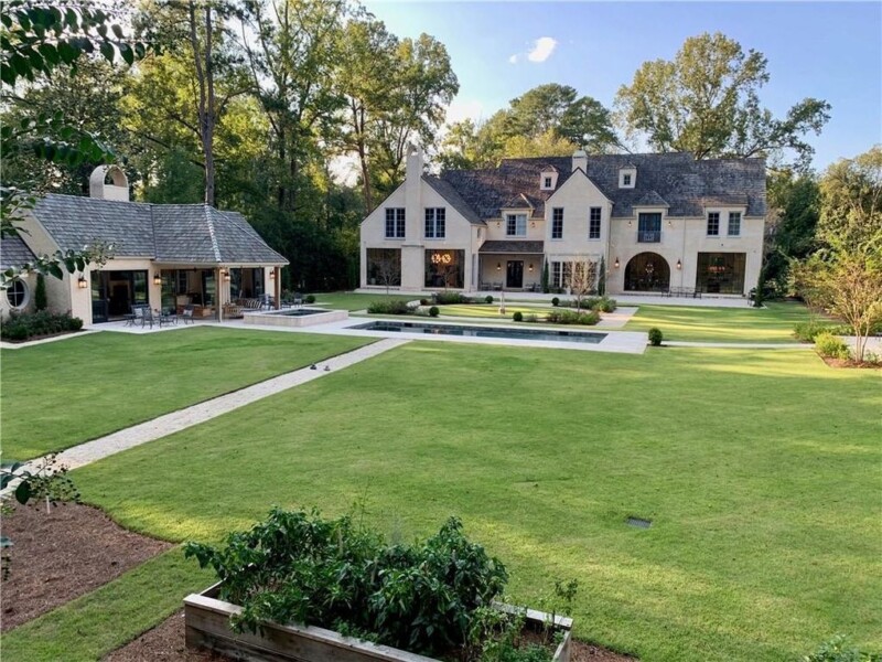Vince Carter's Atlanta mansion. (Source: American Luxury)