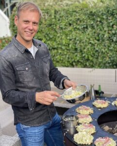 Armin-Van-Buuren-cooking