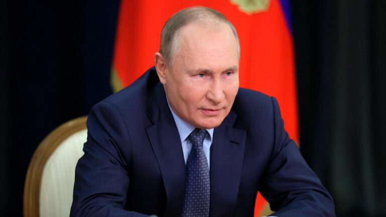 Vladimir Putin Net Worth: Political Career & Fortune