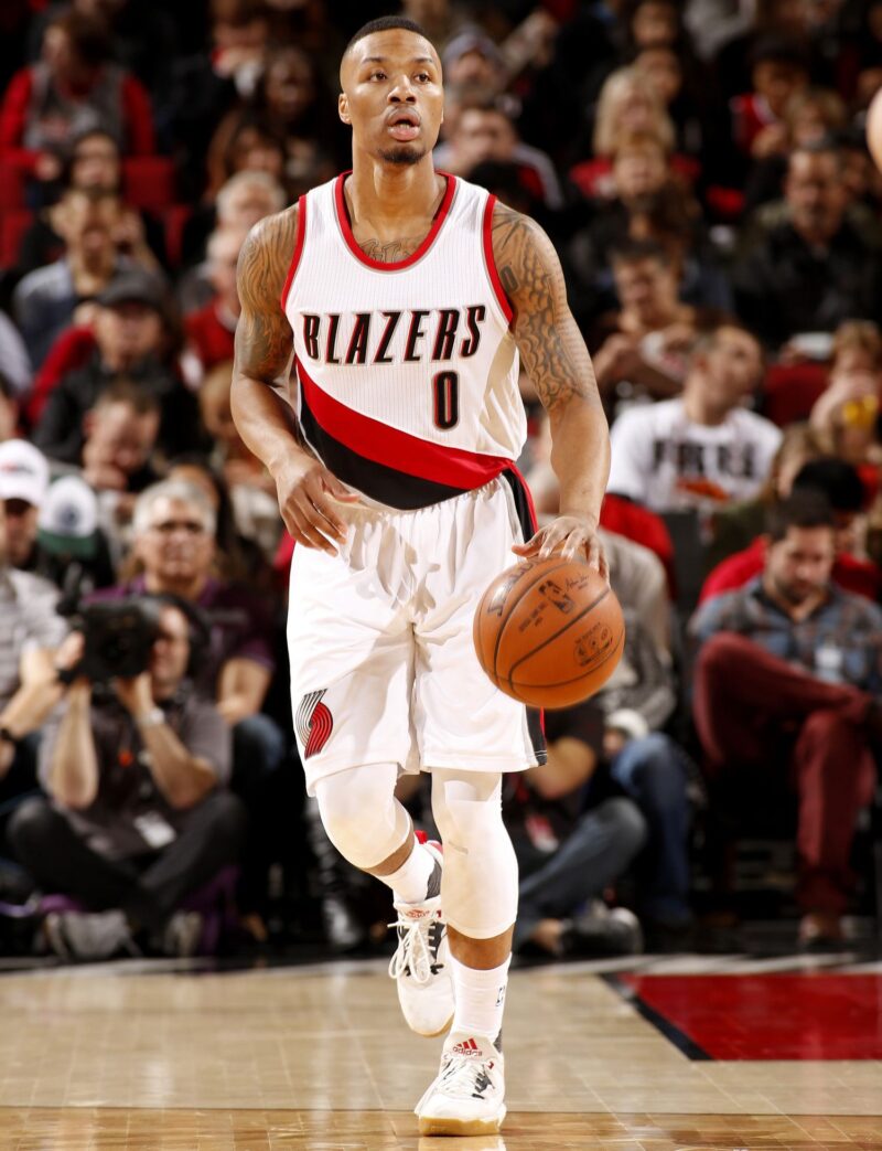 Damian Lillard Net Worth: Career & Lifestyle [2024 Update]