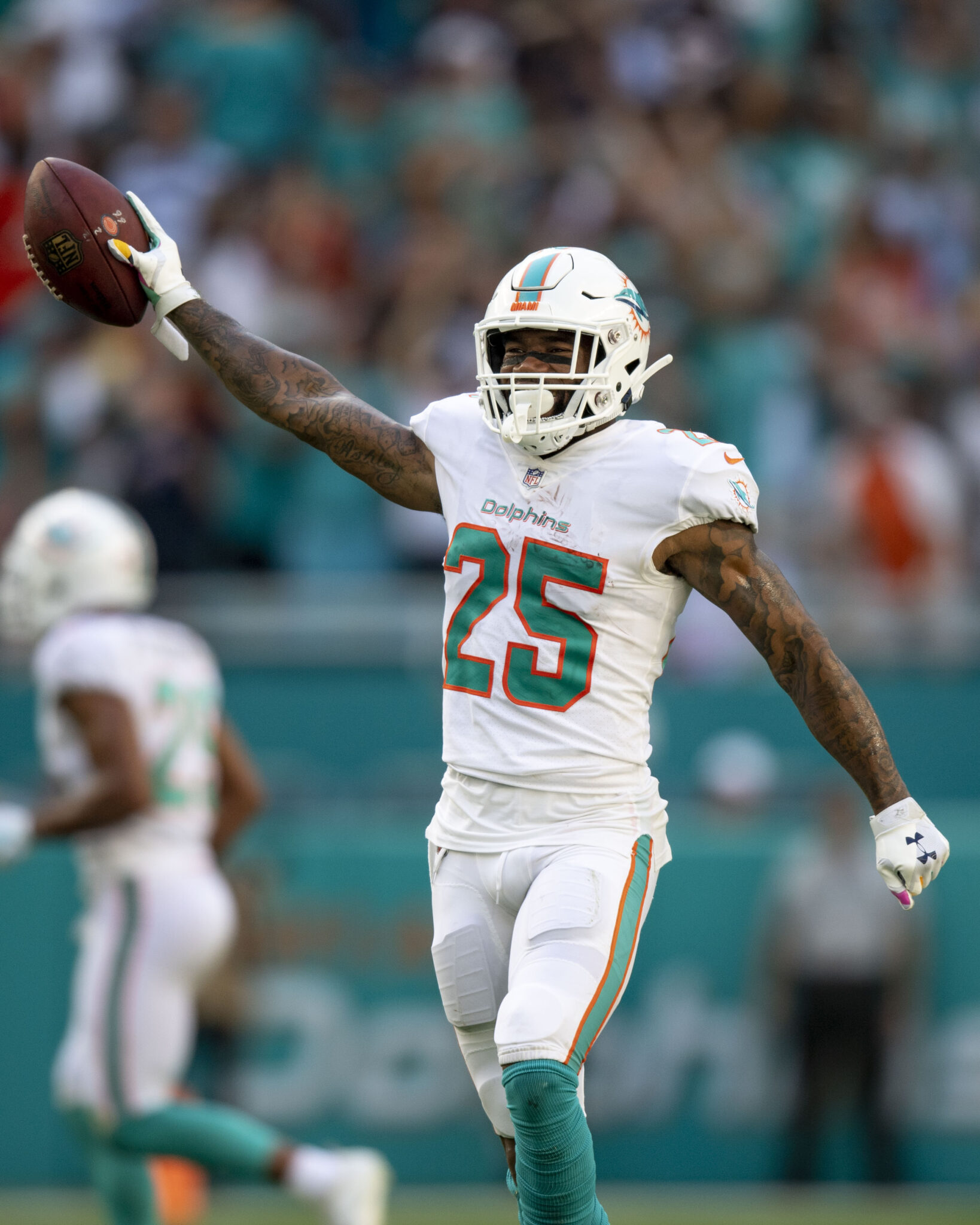 Xavien Howard Net Worth Football Career & [2025 Update]