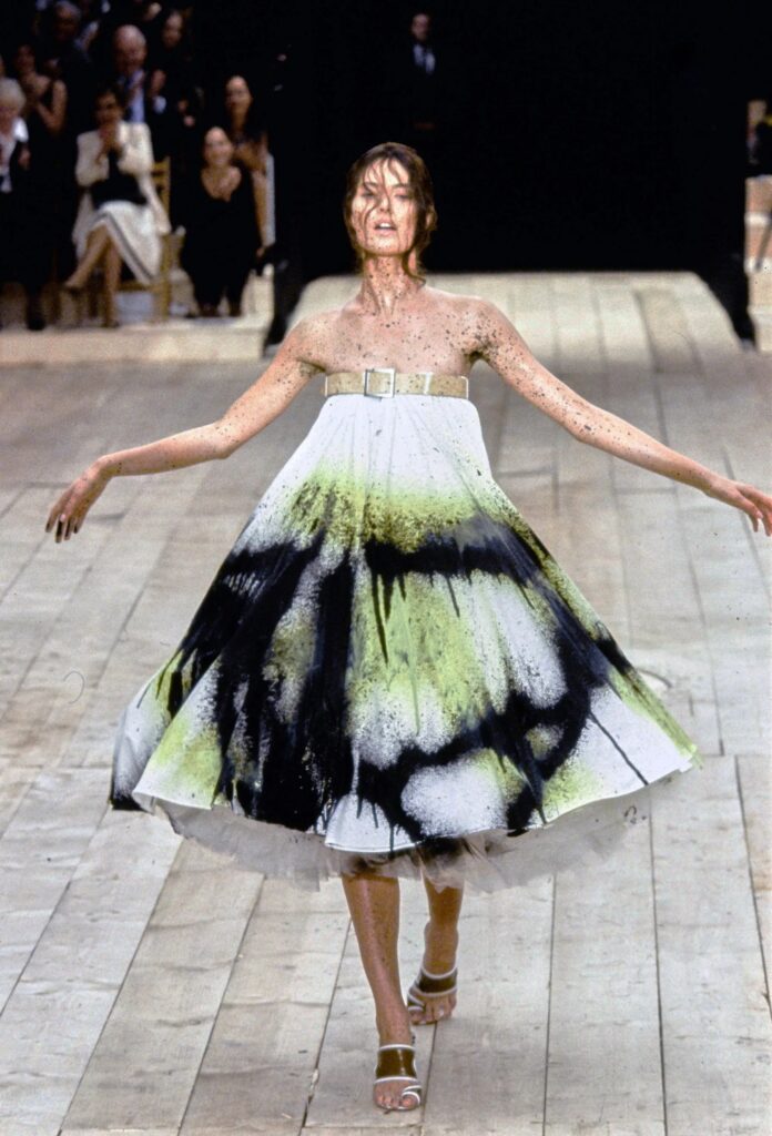 Unforgettable London Fashion Week Moments- Shalom Harlow twirling at Alexander McQueen, LFW 1999
