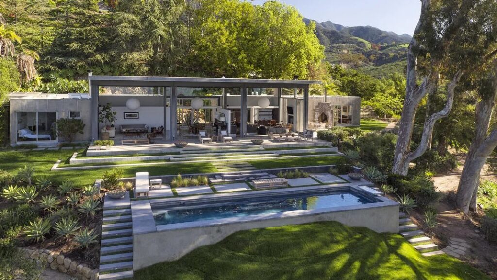 Natalie Portman Former Mansion in Montecito, California