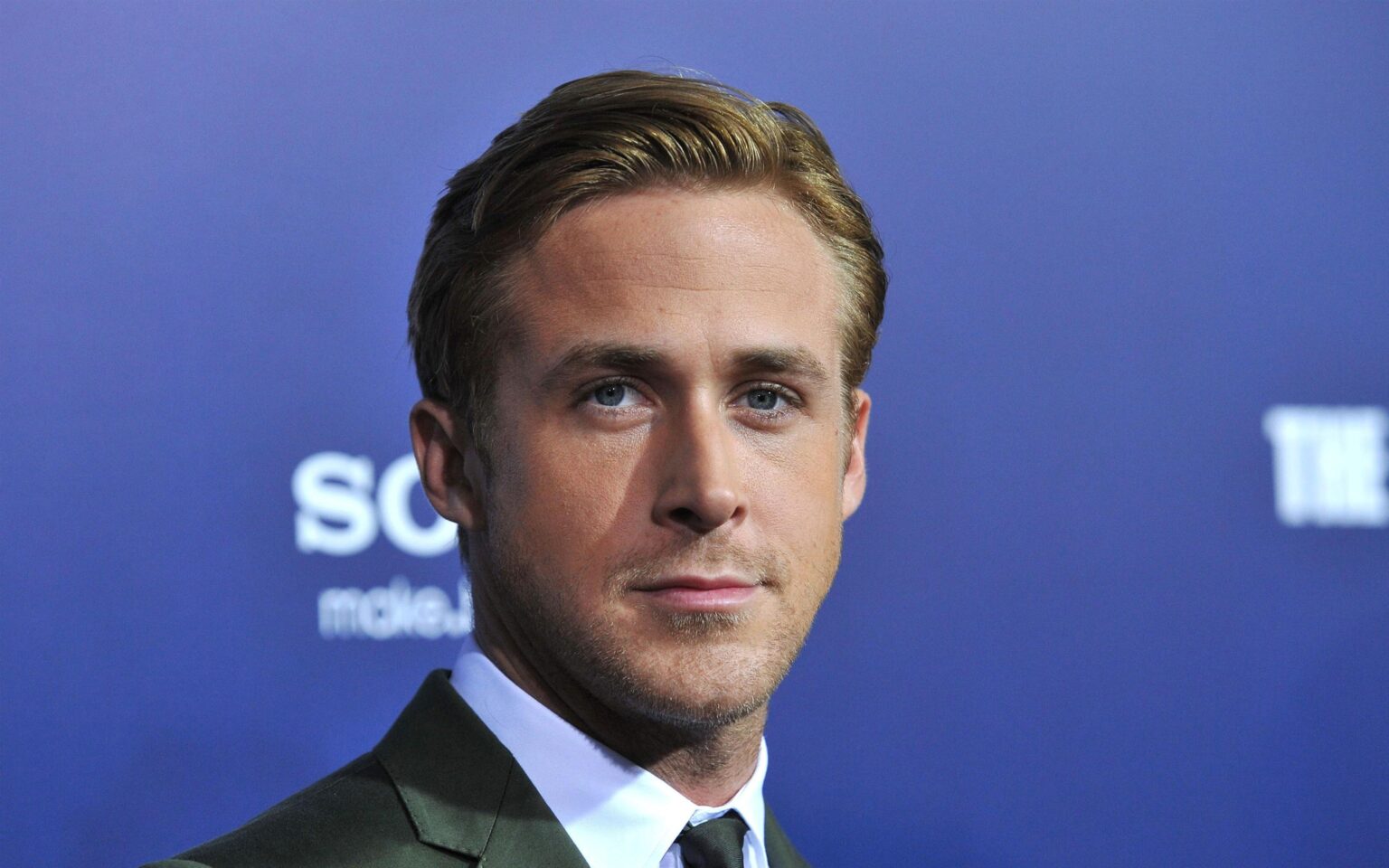 Ryan Gosling Net Worth Earnings & Lifestyle [2024 Update]