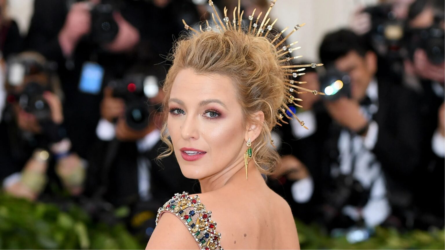 Blake Lively Net Worth Lifestyle & Career [2024 Update]