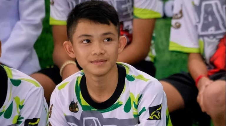 Duangphet Phromthep Reddit: Thai Cave Rescue Boys Dies, Parents And Instagram