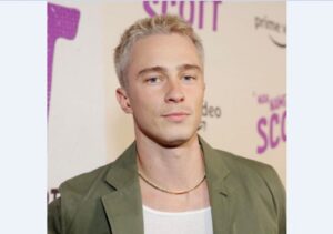 Drew Starkey Brother And Sister - Siblings Parents