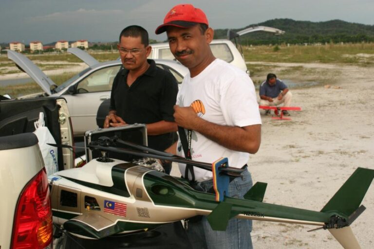 Is MH370 Pilot Zaharie Ahmad Shah Alive, Was He Found? Wikipedia And Age