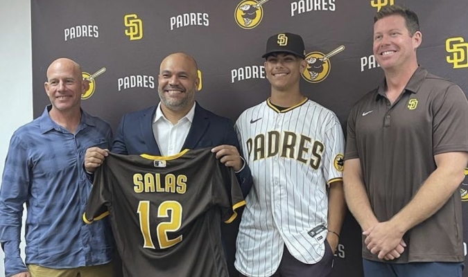 According to Ethan Salas Wikipedia, Ethan Salas is one of the most exciting young players you have most likely never heard of. MLB teams, on the other hand,...