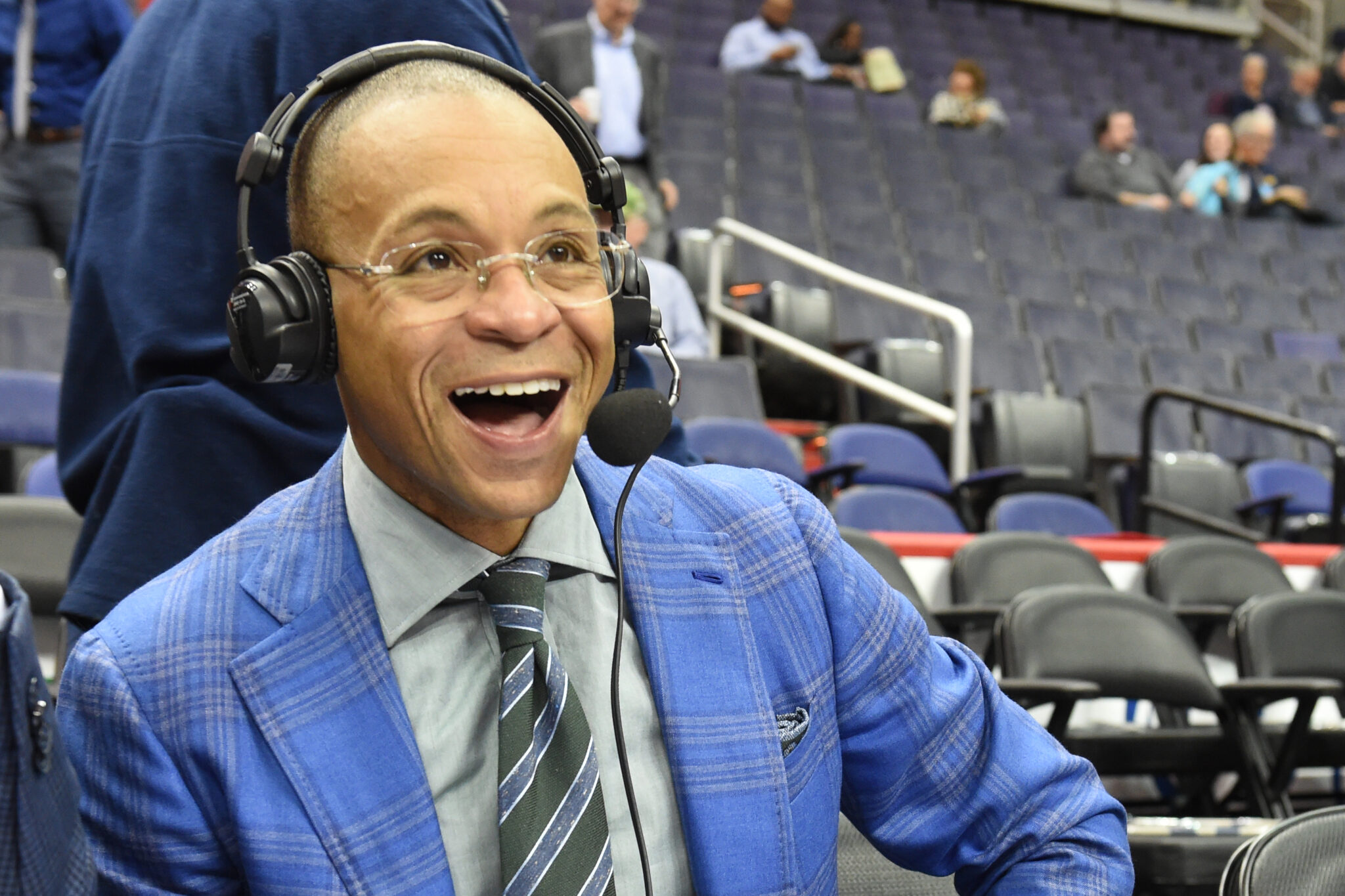 NBA Announcer Gus Johnson Wife Family Wikipedia Bio Age