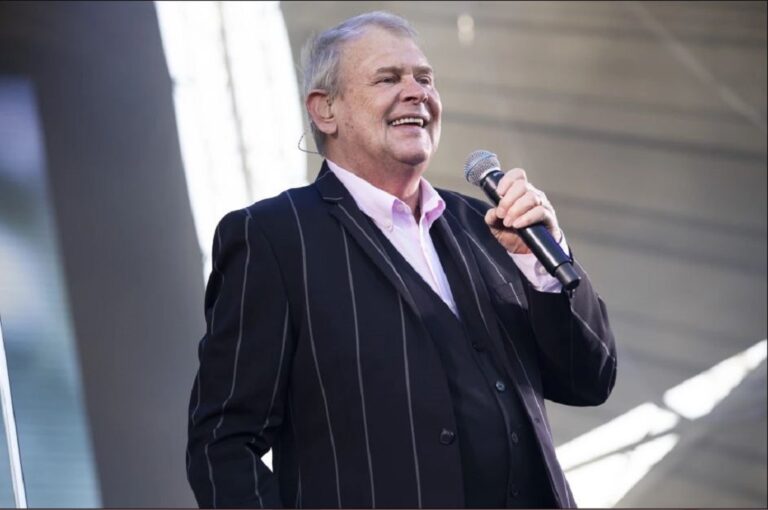 Who Are John Farnham Daughter And Son? Children Wife And Biography