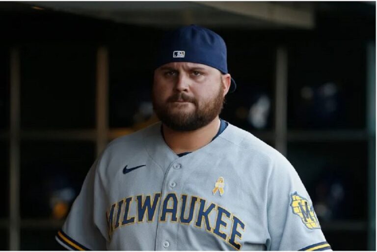 Is Rowdy Tellez Jewish? Religion Parents Ethnicity And Family