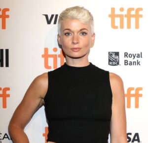 Carolyn Bracken Wikipedia Bio Age Partner And Instagram