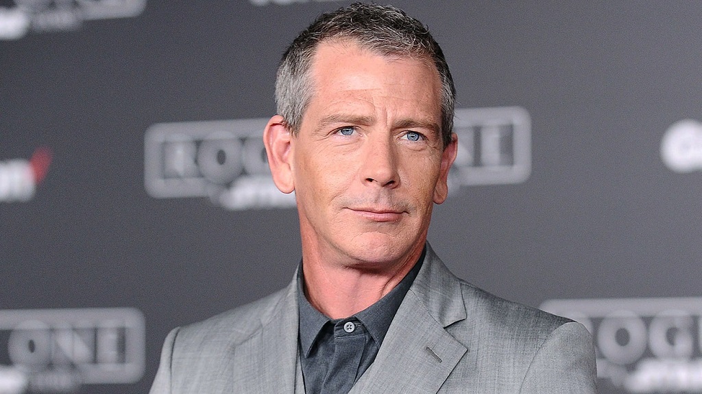 Ben Mendelsohn Gay