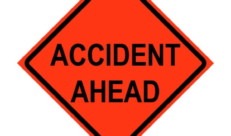 Woori Yallock Car Accident Leading To Warburton Highway Close