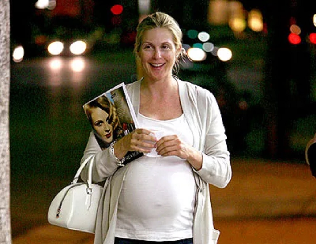 Kelly Rutherford Pregnant