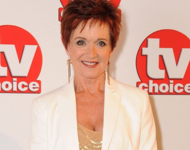 Jackie Woodburne Family: Husband Parents And Siblings