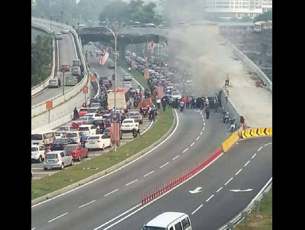 Jalan Kuching accident