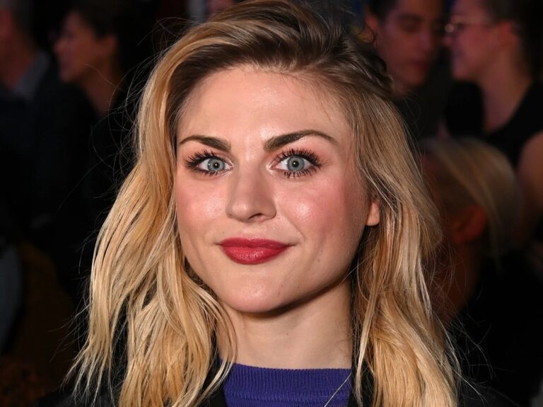 Frances Bean Cobain Weight Loss Journey, Before And After Photos