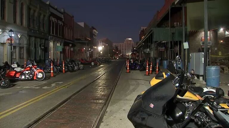 Galveston Texas Shooting: Bike Ralley Shooting 2023, Vehicle Crashed