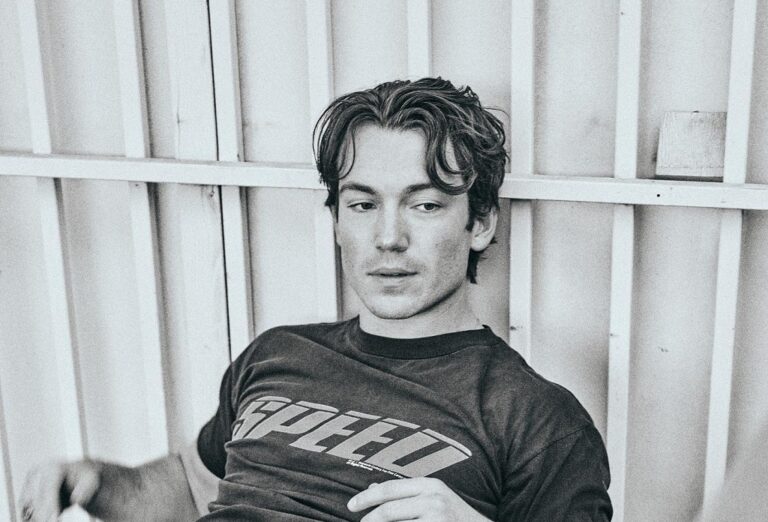 Rory Gibson Wikipedia: Age Wife Family Background Of Actor