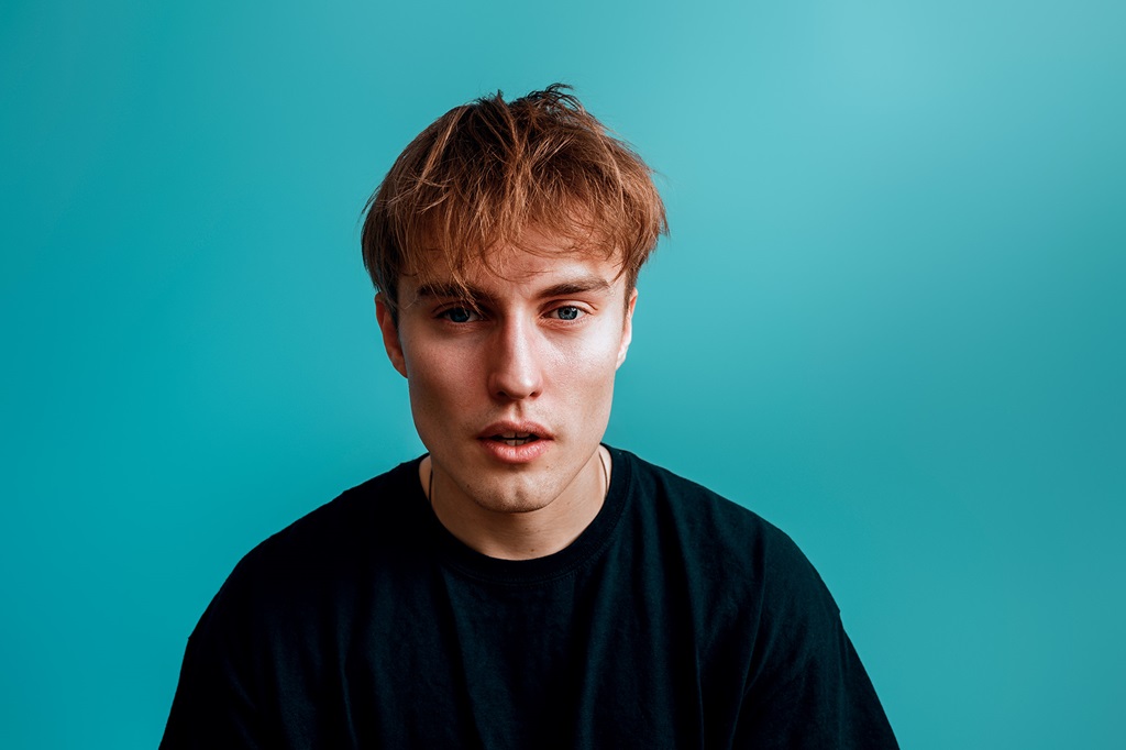 Sam Fender Death Hoax Debunked: Illness And Health 2024