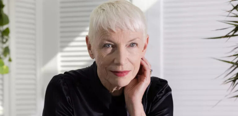 Does Annie Lennox Have A Brother? Family Tree